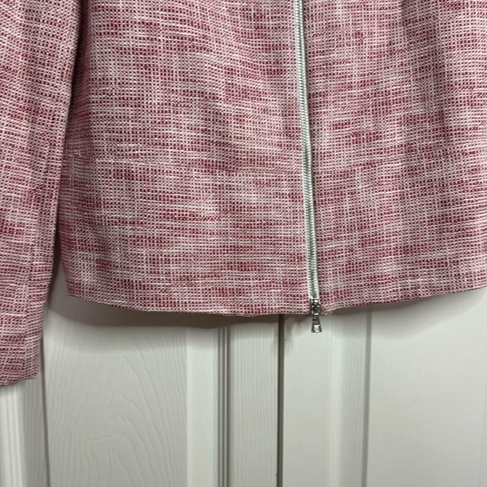 Anne Klein Red and White Blazer with Modern Silhouette size 12